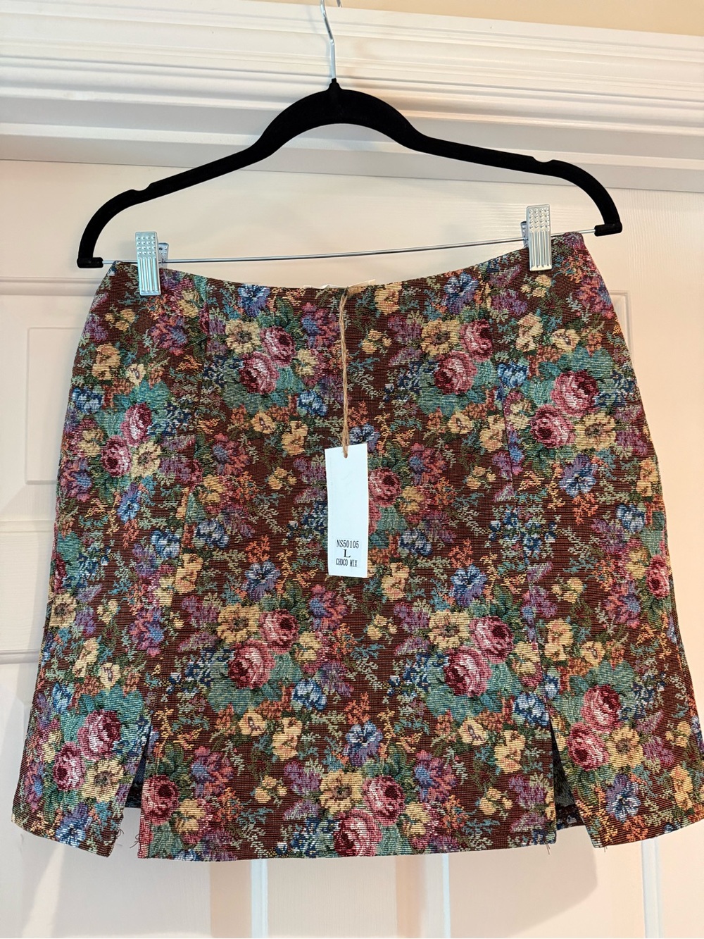 New In by Very J Floral Jacquard Mini Skirt in Brown NWT large